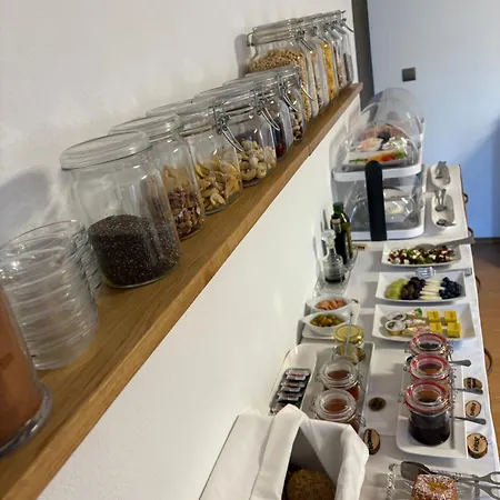 לינה וארוחת בוקר Gaestezimmer Schupanez ליוצכאך