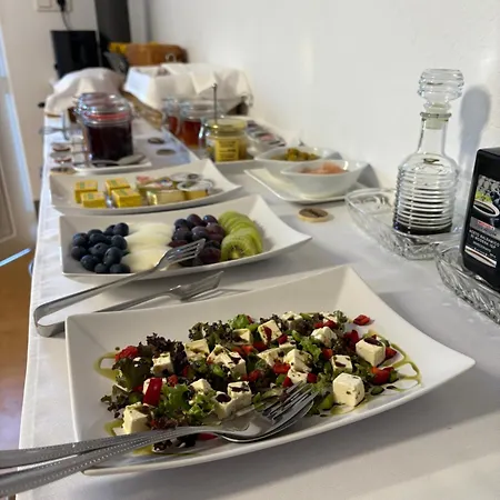 Gaestezimmer Schupanez לינה וארוחת בוקר