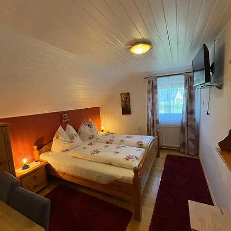 Panzió Gaestezimmer Schupanez 3*