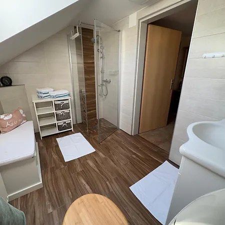 Panzió Gaestezimmer Schupanez 3*