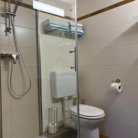 Gaestezimmer Schupanez ליוצכאך