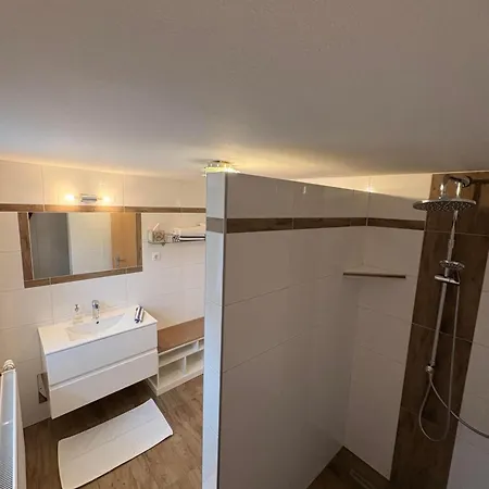 Gaestezimmer Schupanez