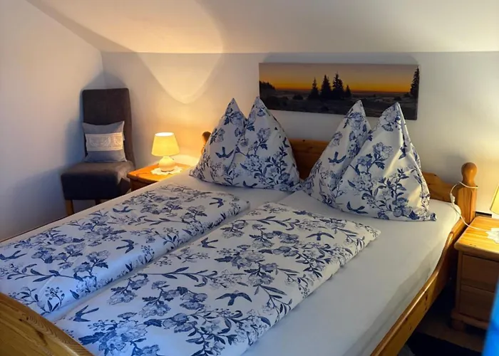 Gaestezimmer Schupanez 住宿加早餐酒店 3*