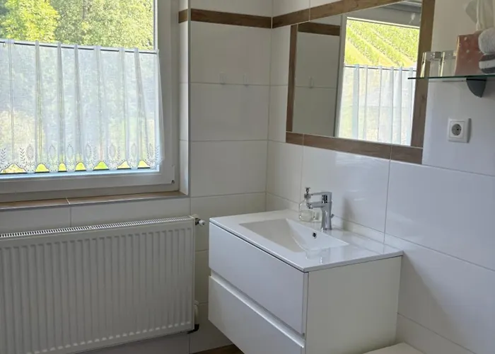 Gaestezimmer Schupanez 住宿加早餐酒店 里欧查赫