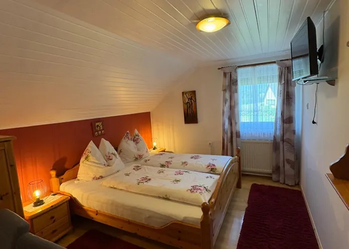 B&B Gaestezimmer Schupanez 3*